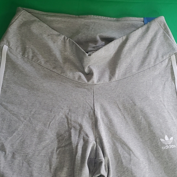 NWT Adidas Orignal Leggings - Picture 2 of 9